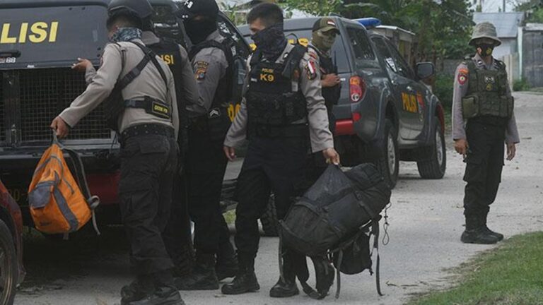 Polisi Baru Amankan Dua Tas  Diduga Milik Terduga DPO
